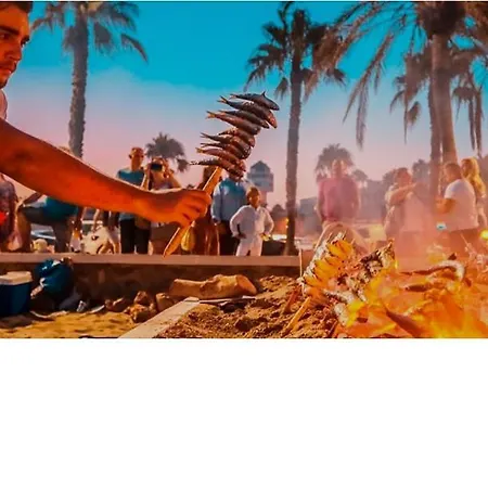 Buenavista En Increibles Vistas Hacia Malaga 5min Del Centro Y De La Playa * トレモリノス